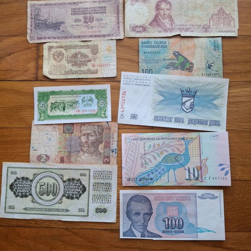Banknotes used, set of 50 from around the world