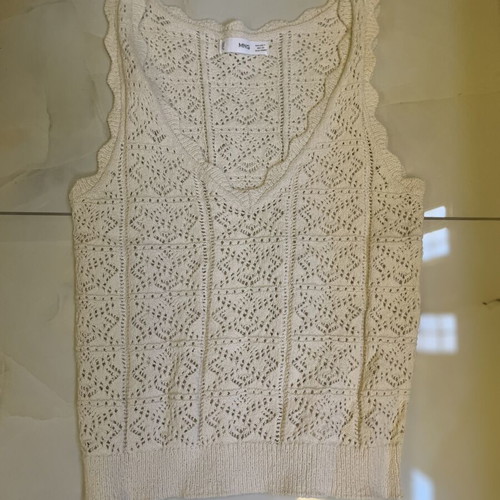 Mango knitted sleeveless top beige, small, like new