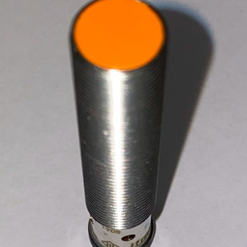 Inductive magnetic proximity sensor IFM IFS240 new