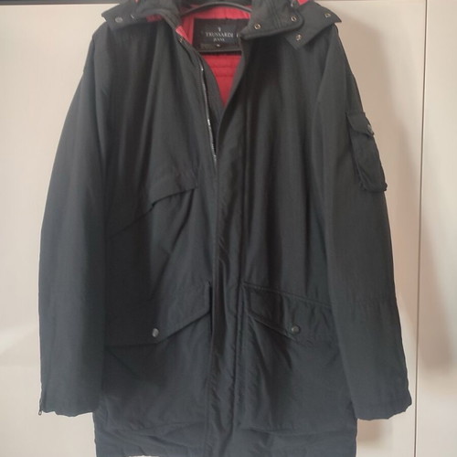 Men's branded black jacket like new, size L