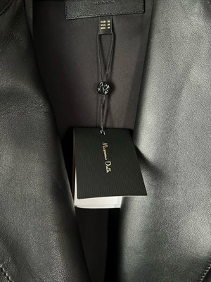 Дълго кожено жилетка Massimo Dutti