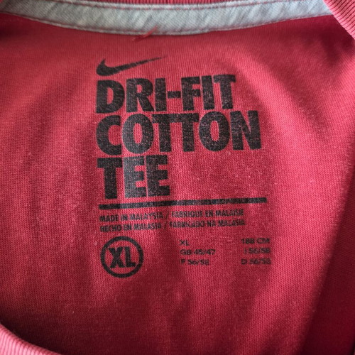 Nike T-shirt XL like new, red