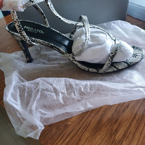Migato sandals new, size 38