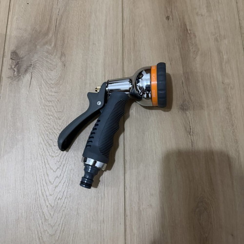 Watering gun new, unpacked