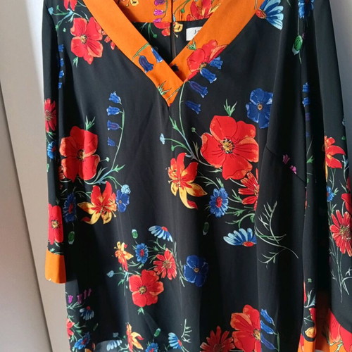 Tunic multicolored size 46 like new