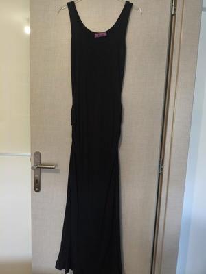 Maxi black summer dress Reina Clothes like new, stretchy mako fabric