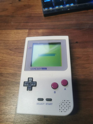 Game Boy Pocket μεταχειρισμένο, χρώματα Grey και Atomic Purple