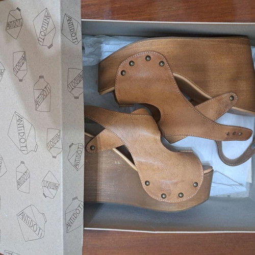 Antidoti Sara Zeppa Wooden Wedges Size 37 Like New