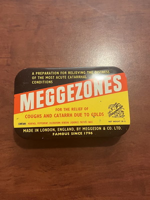 Meggezones vintage 1970s tin