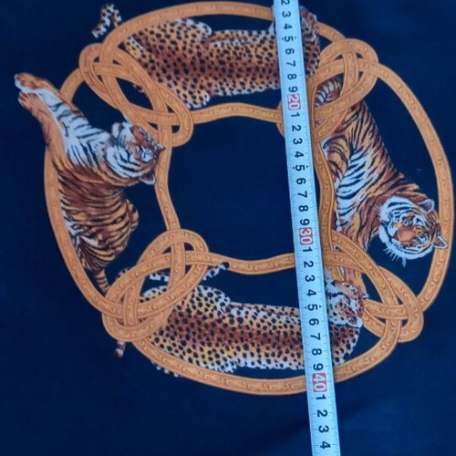 T-shirt Salvadore Ferragamo women's like new, navy blue, loose fit