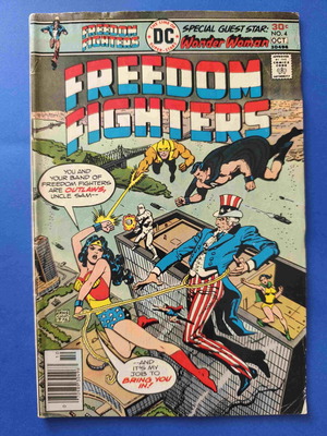 Freedom Fighters 4 κόμικ μεταχειρισμένο, με εμφάνιση Wonder Woman