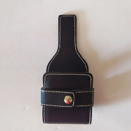 Leather phone case like new, black with metal hook