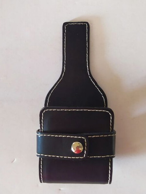 Leather phone case like new, black with metal hook