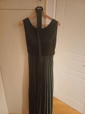 Maxi velvet dresses like new, set of 2, green