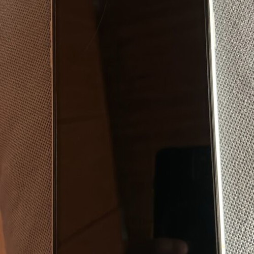 iPhone 11 like new, first hand