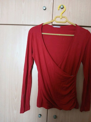 Ysatis women's thin draped red blouse like new, size M