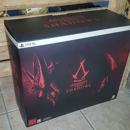 Assassin's Creed Shadows PS5 Collector's Edition like new