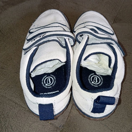 Clarks sports shoes new, size 30