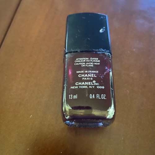 Chanel Rouge Noir nail polish like new