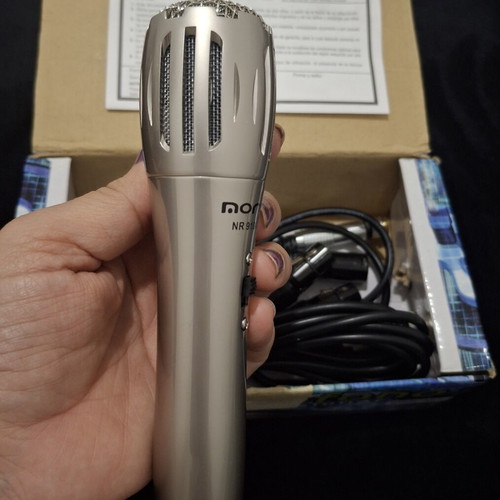 Noru Professional Dynamic Vocal Microphone NR 910-7239