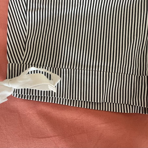 Rose M striped shorts by Zini used, size XL, black and white