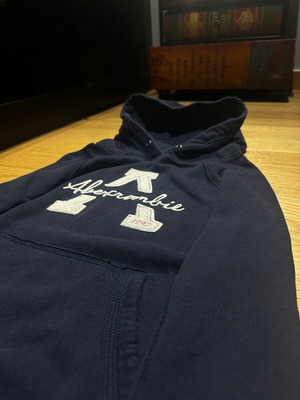 Abercrombie and Fitch black sweatshirt like new, size S