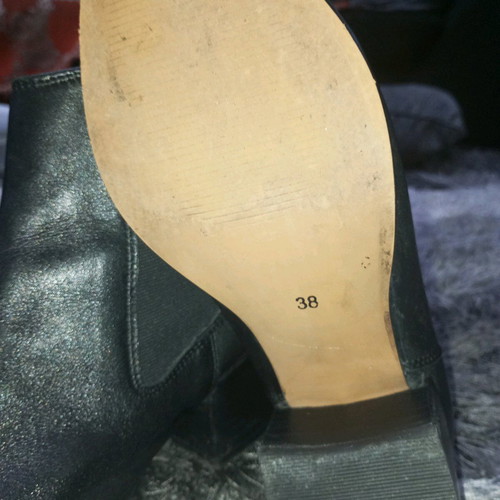 Black women's ankle boots size 38 like new