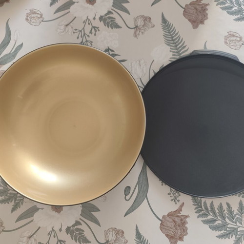 Allegra Tupperware Bowl 3.5L with Airtight Lid like new