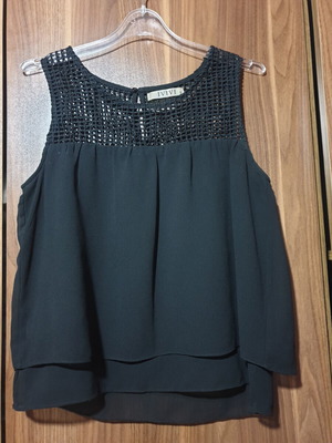 Ivivi black sleeveless blouse new, loose fit, size S