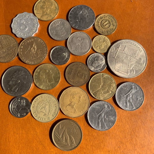 Collection of 22 vintage foreign coins like new