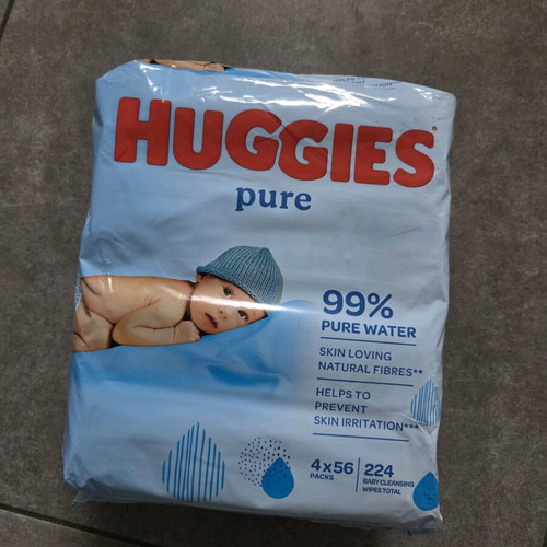 Huggies pack of 224 new from UK