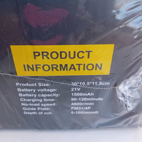 Battery chainsaw like new, barely used