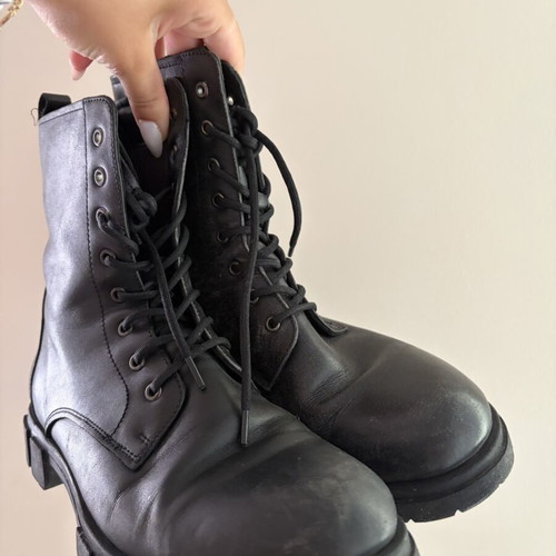 Black boots used, size 41
