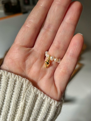 Fresh water pearl ring new with brass shell adjustable