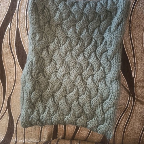 Attrattivo scarf neck warmer like new, knitted wool khaki