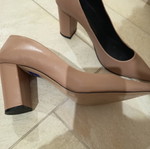 Women's beige pumps size 40