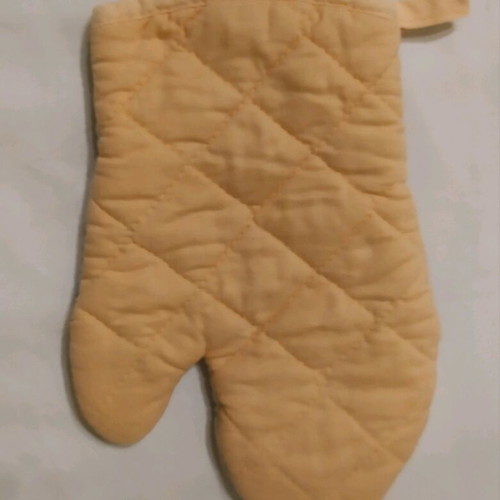 Kitchen glove like new