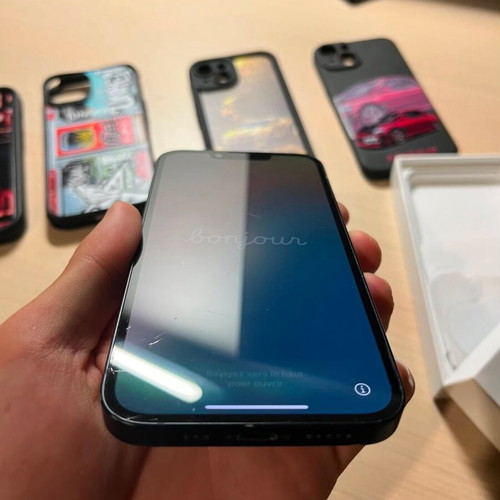 Apple iPhone 14 128GB Midnight with 4 cases and 4 screen protectors