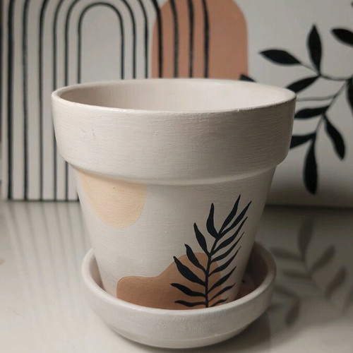 Hand-painted clay flowerpot new with saucer