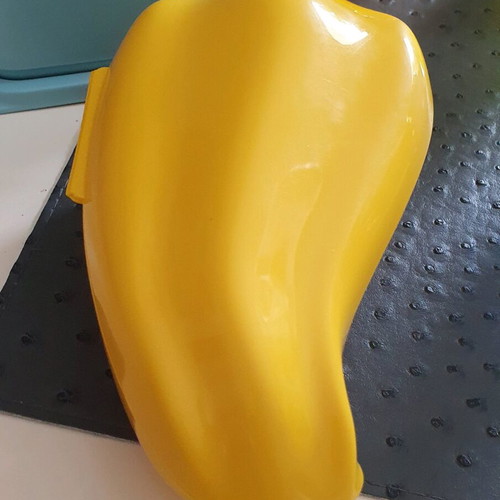 Tupperware chili case yellow new for salad and snacks