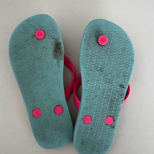 Havaianas kids flip-flops used, size 33–34, unicorn design