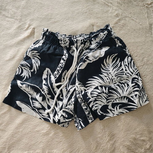 H&M summer shorts like new, 100% linen, high waist, black and white, XS