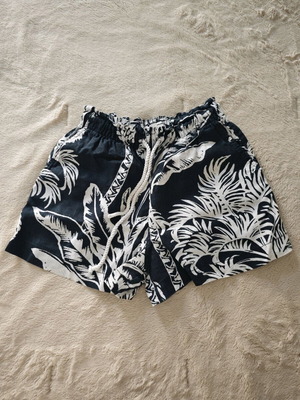 H&M summer shorts like new, 100% linen, high waist, black and white, XS