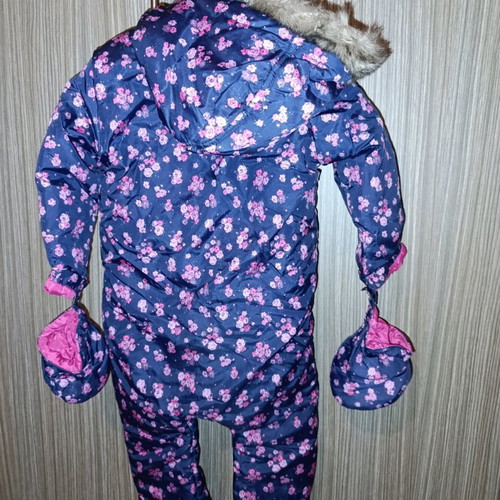 Baby snowsuit 12-18 months like new, waterproof with fleece