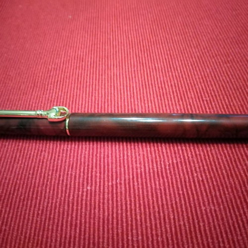 Gucci lacquer pen used, brown color