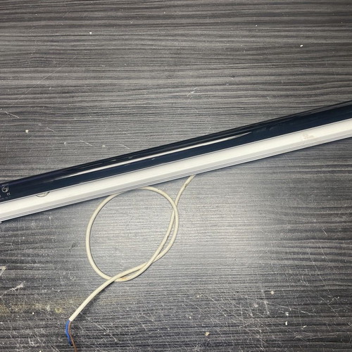 Blacklight lamp used with 60cm Philips fixture 18W T8 G13