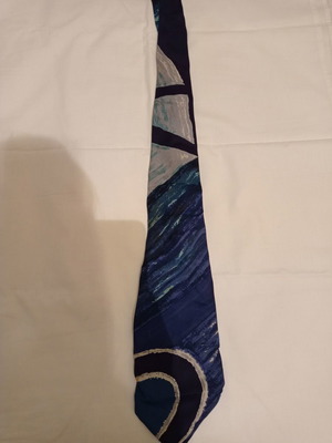 Γραβάτα μεταξωτή σε άριστη κατάσταση