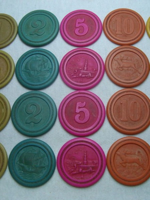 Vintage embossed casino poker chips used, set of 20 from 1950s