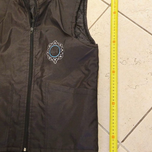 Calif sleeveless children's vest like new, black, size 13-14 years