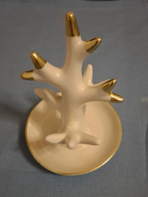 Jewelry tabletop hanger like new, white and gold